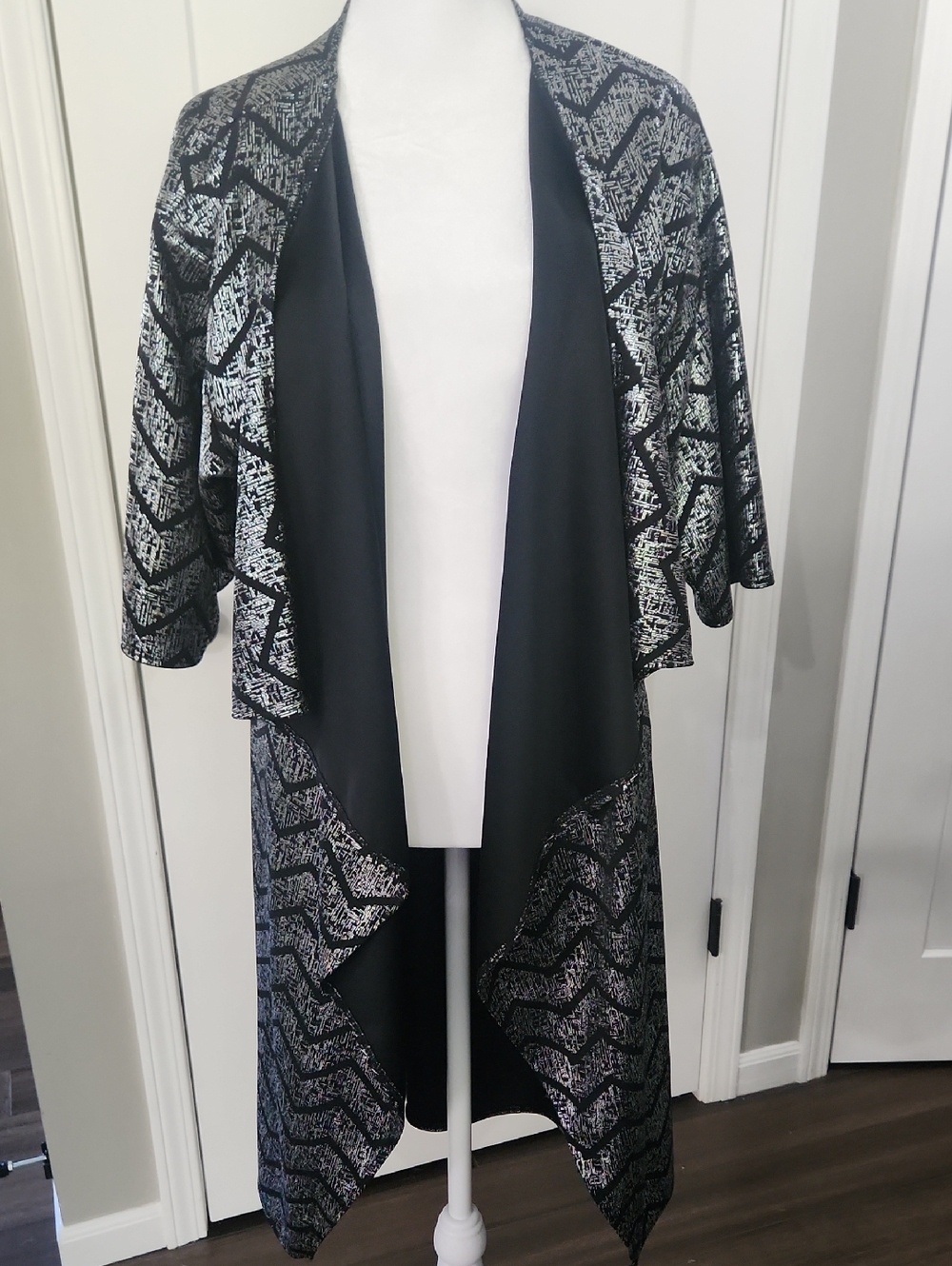 Black And Silver Open Cardigan Lularoe Kimono
